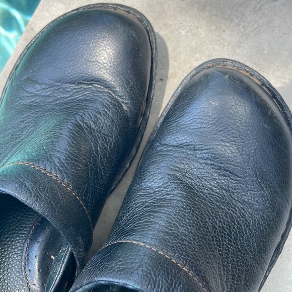 Born Clogs - Picture 4 of 8